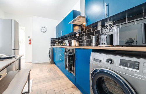 Newly Renovated 4BR House with lots of amenities - Foto 9