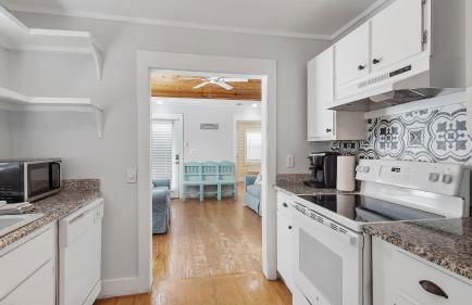 Laguna Shores by Sand Seeker Vacations - Photo 11