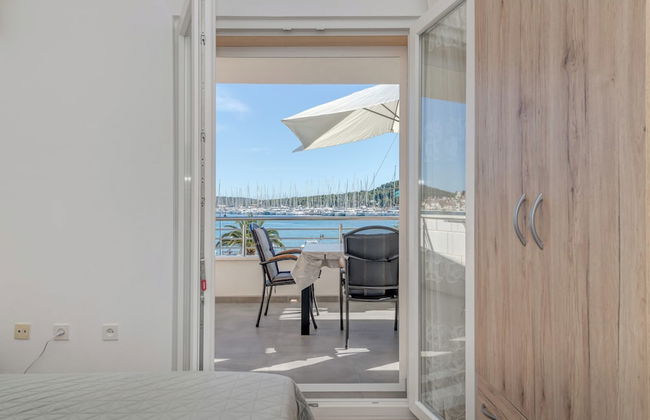 Seafront apt With Terrace, 4 Bedrooms and Mooring - Foto 14