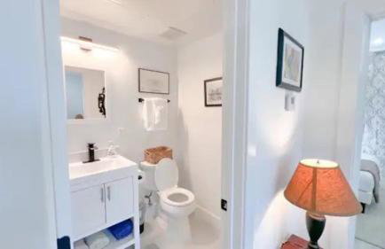 Mary's Stay H St Corridor - Foto 13