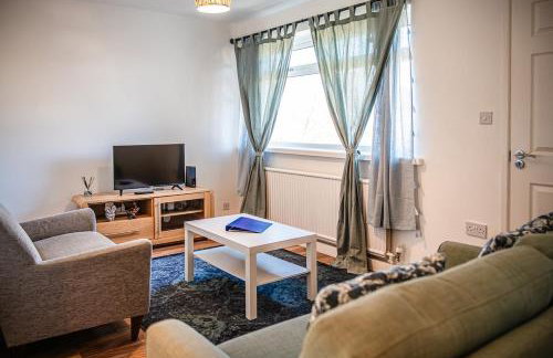 2 Bedroom Apartment Denton, suitable for professionals needing a peaceful work environment - Foto 3