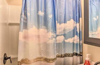 Waterfront Syracuse Home Deck, Fire Pit and Kayaks - Foto 15