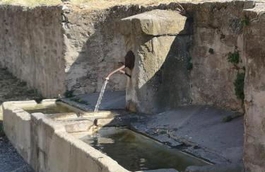 Maison Nomade piscine privée, parking et clim - Foto 42