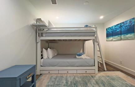 Newly Listed Cottage Retreat - Foto 16