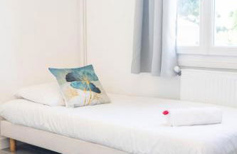 COSYFAMILY 1er étage Piscine -WIFI- NEUF-FAMILLE -15MIN PLAGE - TOP PROS SERVICESConciergerie - Foto 23