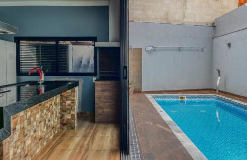 Casa de festa espaçosa com piscina aquecida - Photo 7