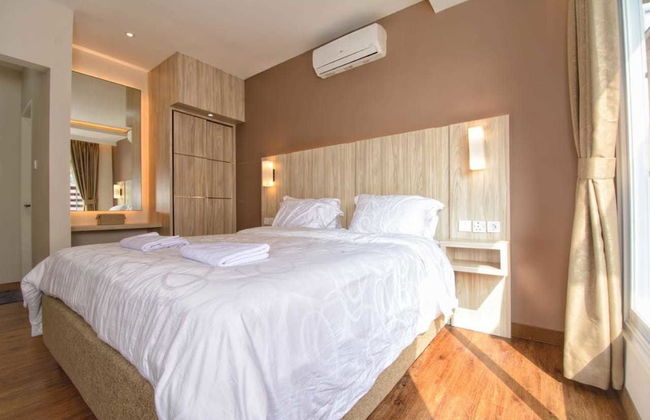 Villa Kota Bunga Puncak 4 Bedroom - Photo 2