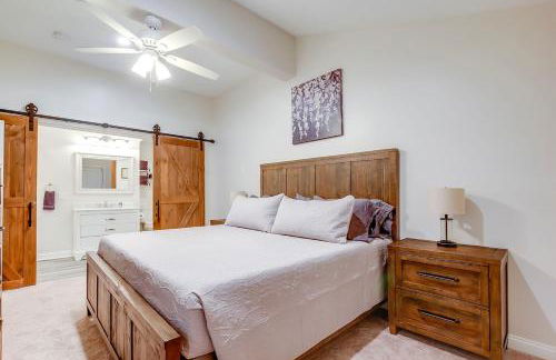 Relaxing Home with Hot Tub Near Expo Center and Downtown - Foto 6