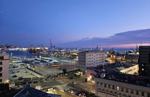 Lanternalba appartamento con vista sul porto antico - Foto 15