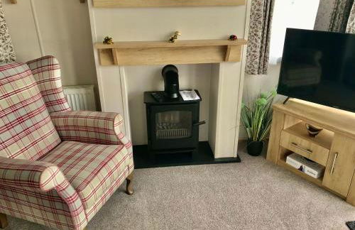 Debran Lodge - Photo 3