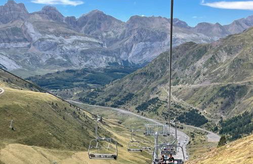 CALMFRANC ático abuhardillado con vistas al río y la montaña Avistamiento de ciervos en Canfranc Pueblo - Foto 79