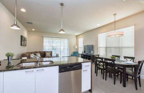 Beautiful House, Private Splash Pool, Balcony Off Master Suite, Free Wifi!!! 3 Bedroom Townhouse by RedAwning - Foto 62