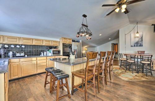 Peaceful Pines - Cascade Cabin with Hot Tub! - Photo 3