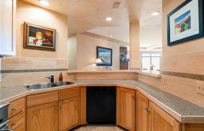 Centrum 302 by Avantstay Gorgeous Condo w/ Great Views & Steps Away From Ski Runs! - Foto 7