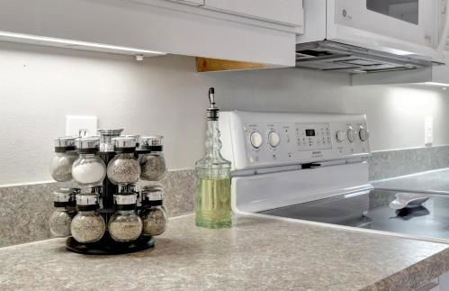 Pool Waterfront Lake 12 PPL Gorgeous - Foto 41