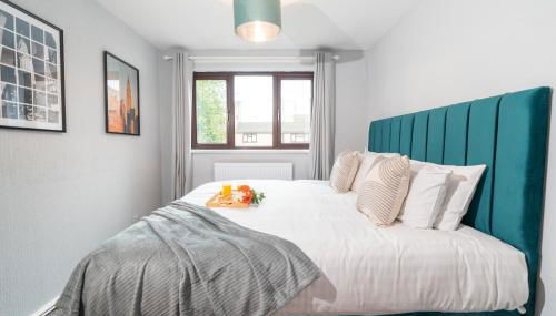 Stylish 4 bed - Contractor Stays, Wi-fi, Plenty of Parking - Foto 3