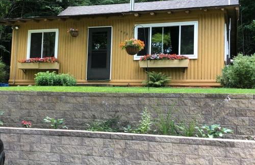 The Crystalaire Cabin - Charming and Relaxing! - Photo 1