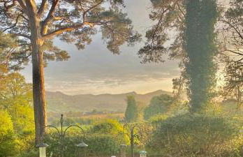 Mountain Suite, Stunning Views, Brecon Beacons - Photo 11