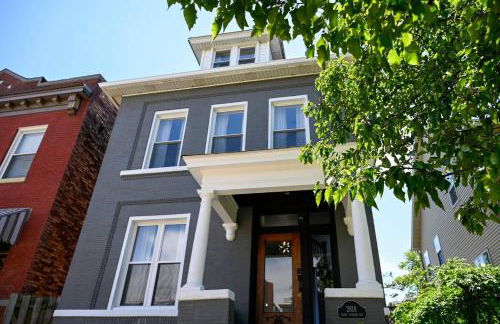 St. Louis Luxury Home 3BR/3.5BA Near Everything - Foto 32