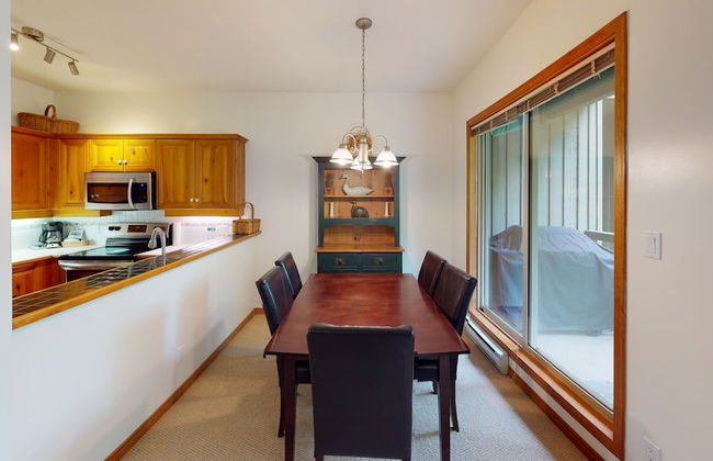 Painted Cliff by Whistler Premier - Photo 9