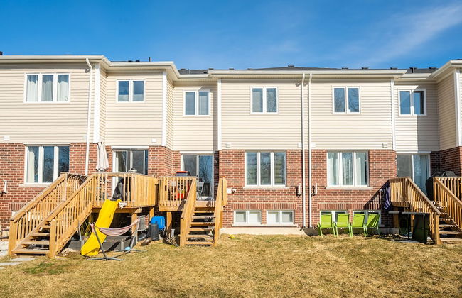 New 3BR Townhouse, Minutes to Niagara Falls and Brock University by GLOBALSTAY - Foto 46