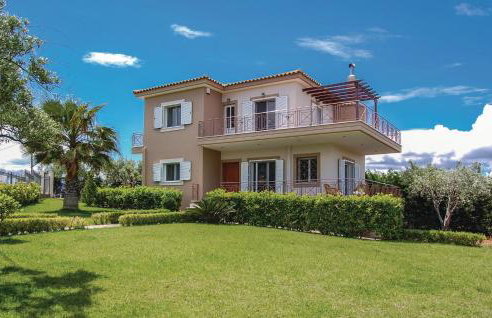 Two-Bedroom Holiday Home In Livanates - Foto 1