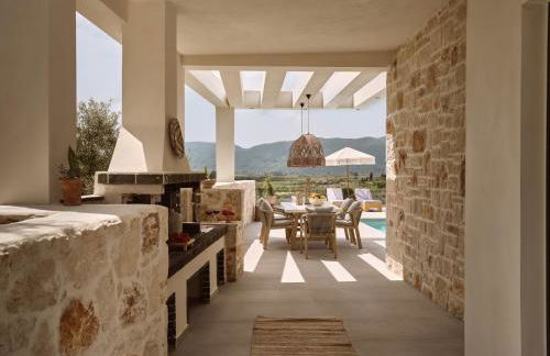 Armela Villa, with Pool & Captivating Views, By ThinkVilla - Foto 9