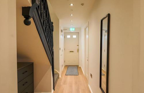 Central Wigan Large House - Ideal for Contractors & Families - Foto 17