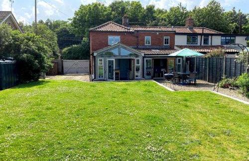 Spacious Red Brick Cottage with enclosed garden - Foto 15