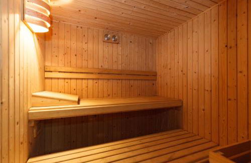 VILLA WINE EXPERIENCE Salou Center - SPA & Wine - Foto 19