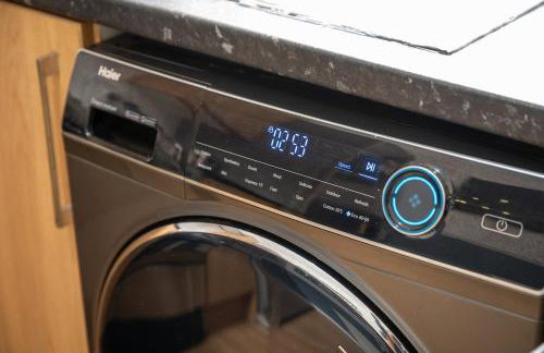 Mega Flat Near City Centre and Etihad Stadium - Photo 17