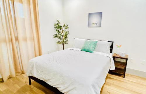 Newly Built Modern Central 2B On Sherman with Free Parking - Foto 19