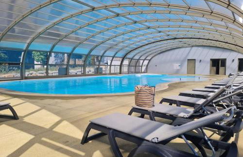 Cottage pour 6 personnes avec piscine couverte et chauffée à 300 m de la mer avec Wi-Fi et climatisé , 3 chambres - Foto 21