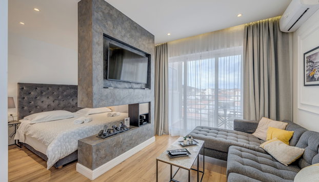 Romanca Deluxe Studio - City View - Photo 2, Primary image