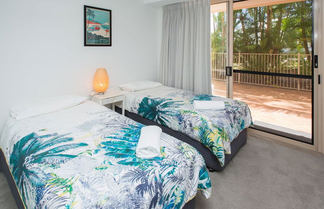 Miami Beachside Holiday Apartments - Photo 6