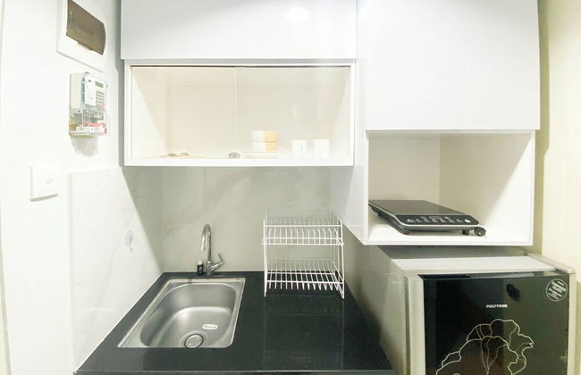 Homey 1Br Without Living Room At Amartha View Apartment - Foto 8