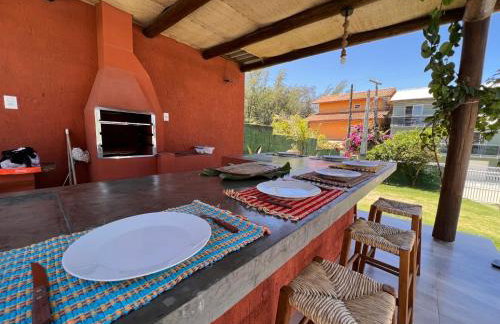 Casa brasileira frente mar conforto e exclusividade com estacionamento - Foto 5