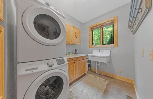 Our Place to Paws 4 Bd Lux Blue Ridge Mnt Cabin - Photo 38