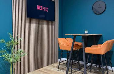 Cybi, Modern Shepherds Hut with Games Room Access - Foto 15