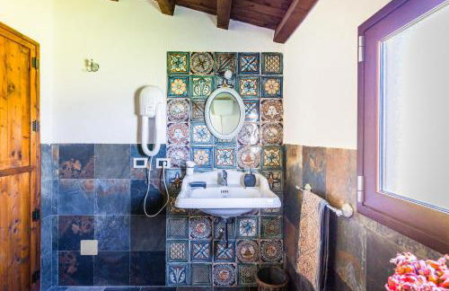 Authentic Sicilian Charm With Pool, Sea View, Parking & Wifi - Foto 14