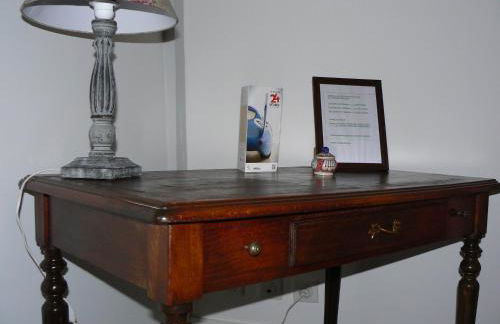 Petite Maison Romantique au calme, Cœur Historique, vue Ville et Jardin - Foto 22