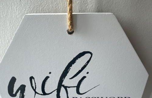 Quiet Self contained Cottage near Delamere Forest - Photo 2