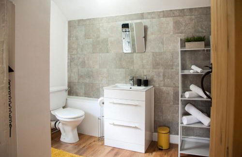 COSY COTTAGE ON BERNARDS HILL by SHIRE STAYS - Foto 19