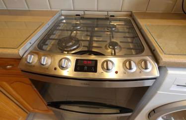 London Luxury 6 Bedroom Family House Sleeps 12 people Parking for 4 Cars Close to tube. - Foto 41