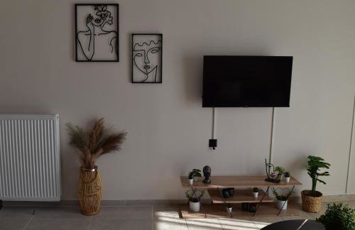 Pnoe Apartments - Photo 20