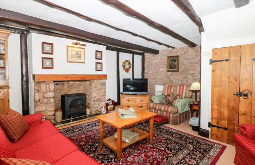 Castle View - Photo 5