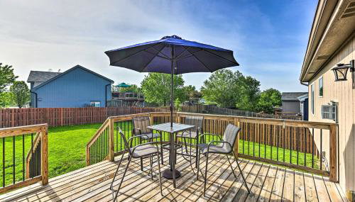 Bright Omaha Family Home with Grill and Deck! - Foto 2