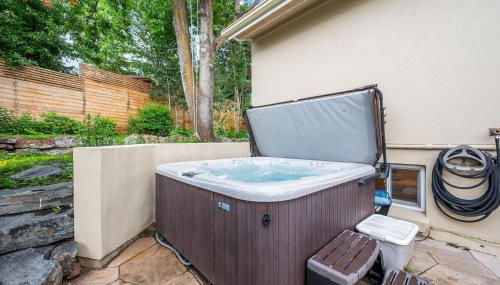 1010 Rosehill Dr - Foto 2