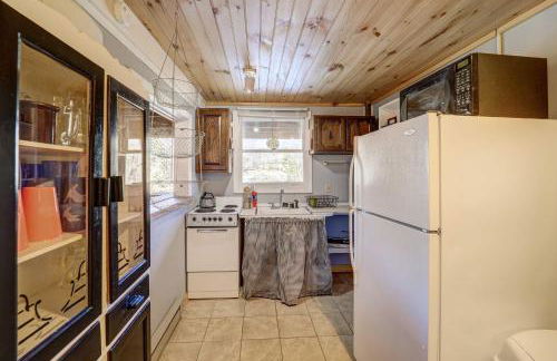 Lakefront Butler Retreat with Hot Tub and Dock! - Foto 30