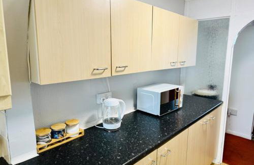 Professional 4BR House - Lace Market, Uni, QMC, City Centre & M1 - Sleeps 8 - Foto 14